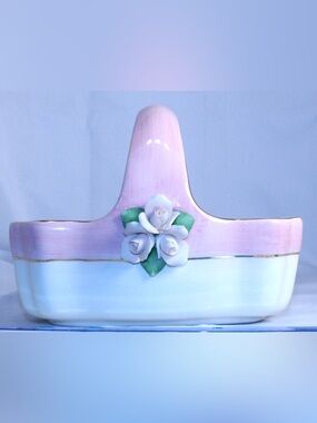 COLLECTABLE Teleflora Porcelain Flower Carrier